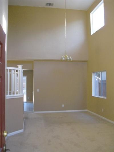 1924 Remembrance Ln, Tracy, CA 95377 photo 2
