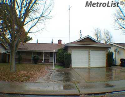 1704 Wolverine Way, Modesto, CA 95355 photo 1