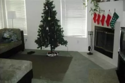 490 Pombo Square Dr, Tracy, CA 95376 photo 2