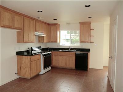 1549 Ironside Dr, Modesto, CA 95358 photo 5