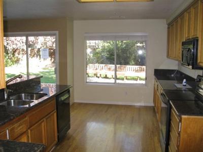1190 Saratoga Ct, Tracy, CA 95376 photo 3
