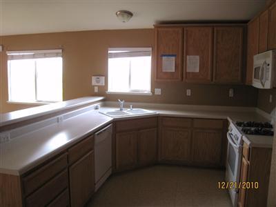 696 Amanda Ct, Merced, CA 95341 photo 4