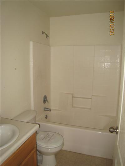 696 Amanda Ct, Merced, CA 95341 photo 8