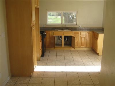 490 S Airport Way, Manteca, CA 95337 photo 3
