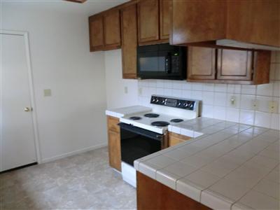 1127 Cedar Creek Dr #1, Modesto, CA 95355 photo 2