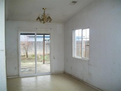 63 E San Pedro St, Merced, CA 95341 photo 4