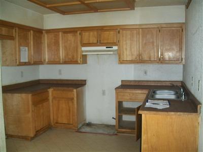 63 E San Pedro St, Merced, CA 95341 photo 2