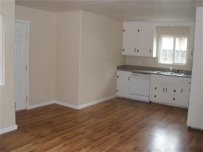 2033 Gulfstream Dr, Modesto, CA 95350 photo 3