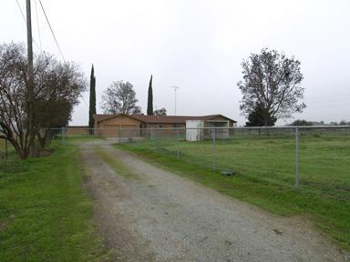 2001 Church St, Modesto, CA 95357 photo 2