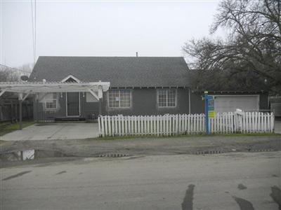 2010 John St, Modesto, CA 95351 photo 1