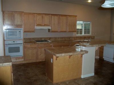 576 Wellman Ct, Merced, CA 95348 photo 2