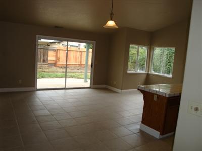 7413 Heathrow Way, Hughson, CA 95326 photo 4