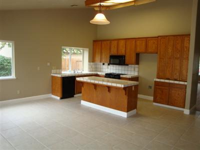 7413 Heathrow Way, Hughson, CA 95326 photo 5