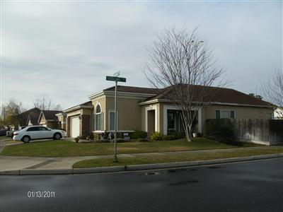 1297 Pleasant Ln, Merced, CA 95340 photo 3