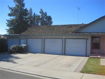 2428 Canyon Dr, Modesto, CA 95351 photo 2