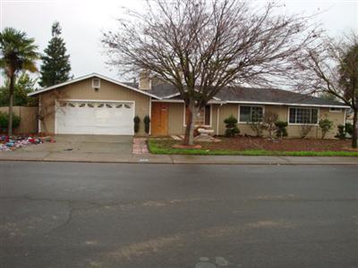808 Walnut Way, Modesto, CA 95351 photo 1