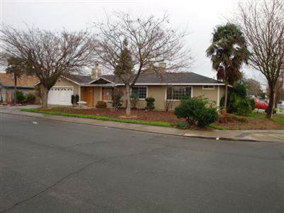 808 Walnut Way, Modesto, CA 95351 photo 2
