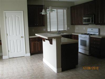 2024 Saint Peters, Modesto, CA 95355 photo 2