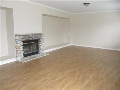 1800 Legend Dr, Modesto, CA 95357 photo 3