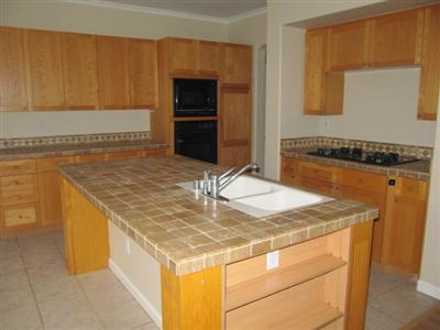 1800 Legend Dr, Modesto, CA 95357 photo 2
