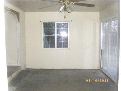 6824 W Antonio St, Winton, CA 95388 photo 9