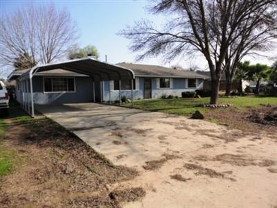 17433 Cresent Dr, Madera, CA 93638 photo 2