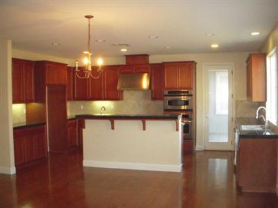28336 Zephyr Dr, Tracy, CA 95304 photo 2