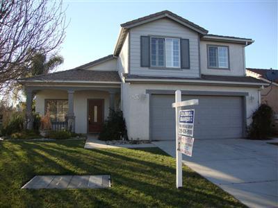 697 Robert L Smith Dr, Tracy, CA 95376 photo 1