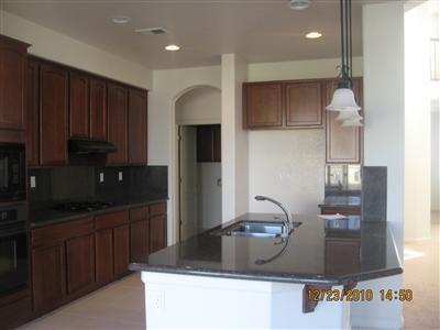 1425 Oasis Ln, Patterson, CA 95363 photo 4