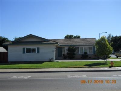 1118 S Mills Ave, Lodi, CA 95242 photo 1