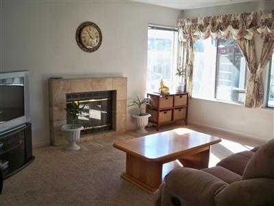14235 Jasper St, Lathrop, CA 95330 photo 2