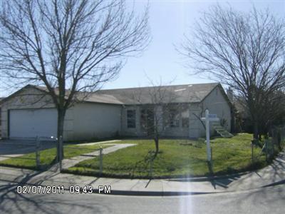 2072 Ridgecrest Dr, Modesto, CA 95351 photo 1