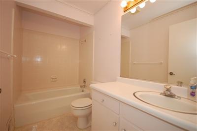 1923 N Berkeley Ave, Turlock, CA 95382 photo 12