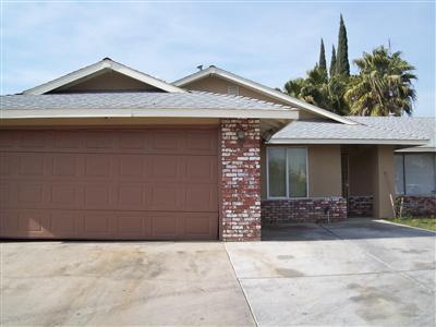 2401 Lunar Dr, Ceres, CA 95307 photo 1