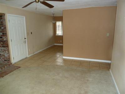 2328 Edinburgh Dr, Elverta, CA 95626 photo 2