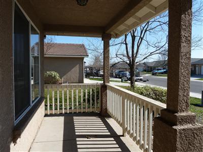 647 Suzanne Ct, Merced, CA 95341 photo 2