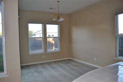 3901 Fallen Oak Dr, Modesto, CA 95355 photo 3