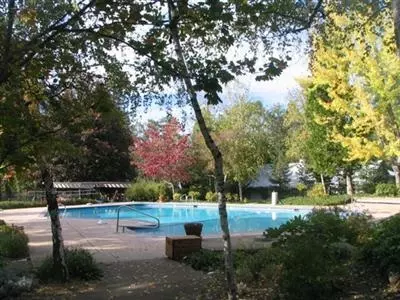 960 Fairway Ct, Murphys, CA 95247 photo 3