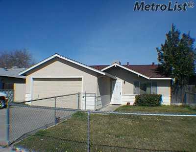 561 Argonaut St, Manteca, CA 95336 photo 1