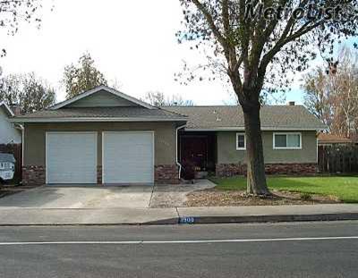 1900 E Orangeburg Ave, Modesto, CA 95355 photo 1
