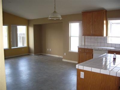 795 Tularosa Ct, Ceres, CA 95307 photo 4