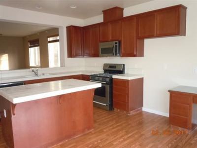 1565 Swallow Tail Ln, Manteca, CA 95337 photo 4