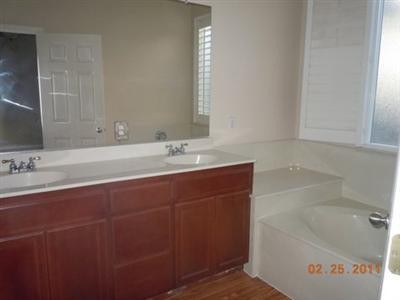 1565 Swallow Tail Ln, Manteca, CA 95337 photo 9