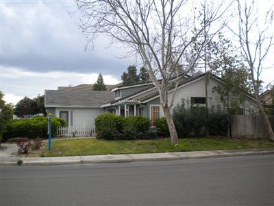 797 Rolling Oak Ct, Modesto, CA 95351 photo 2