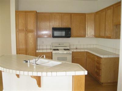 401 Memory Ln, Turlock, CA 95382 photo 4