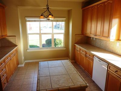 2040 Bishop Way, Lodi, CA 95242 photo 3