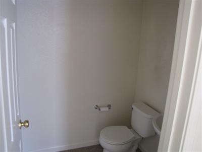 606 W Boesch Dr, Ripon, CA 95366 photo 17