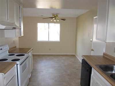 3835 Guava Ct, Modesto, CA 95356 photo 2