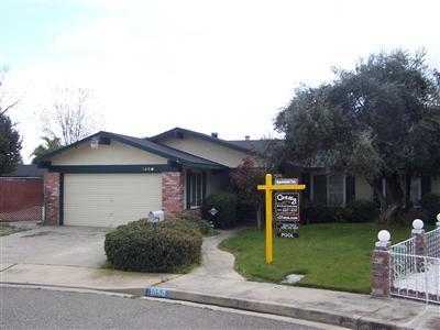 1050 Travis Ct, Turlock, CA 95380 photo 1