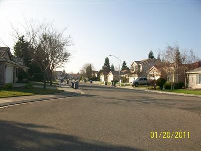 2198 Princeville Ct, Merced, CA 95340 photo 2